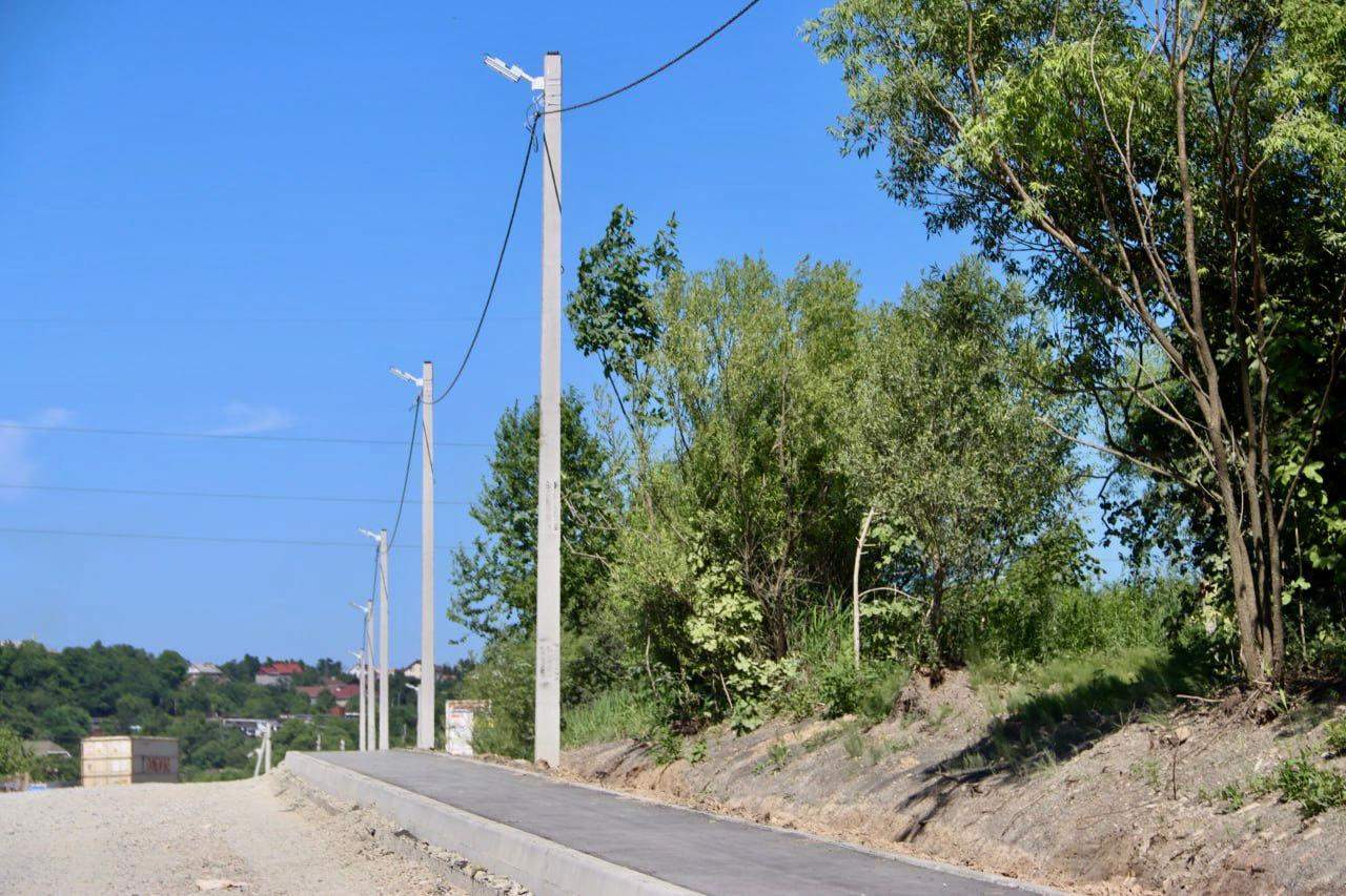 Дорога к популярному месту отдыха преображается в Артёме