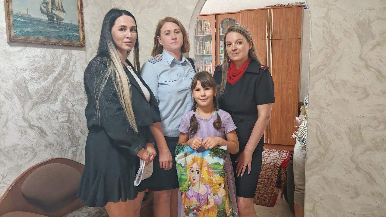 Полицейские Уссурийска протянули руку помощи школьникам
