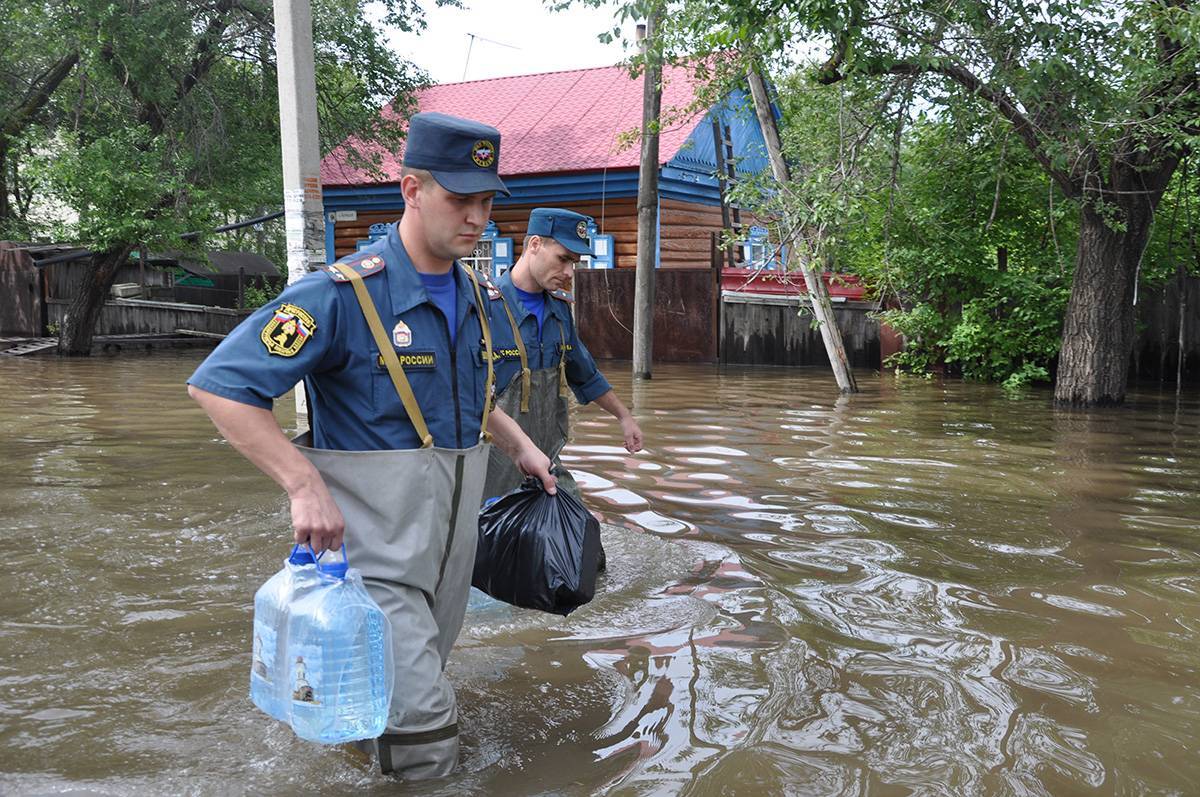 На дорогах Приморья выявлено 24 затопленных участка