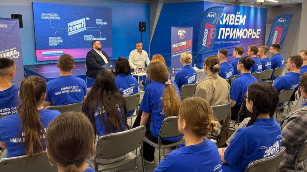 Приморский депутат Виктор Пинский подчеркнул важность связи с народом