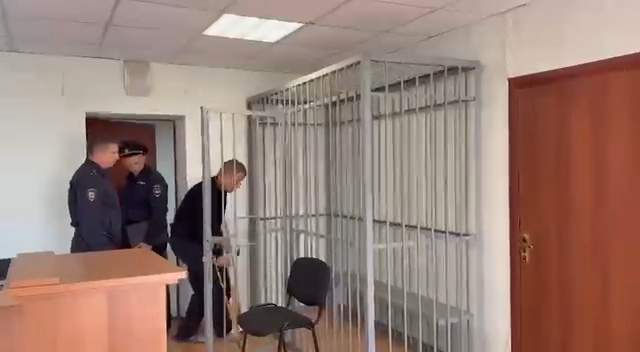 Пьяница в Находке похитил ребёнка на угнанном автомобиле и попал в ДТП