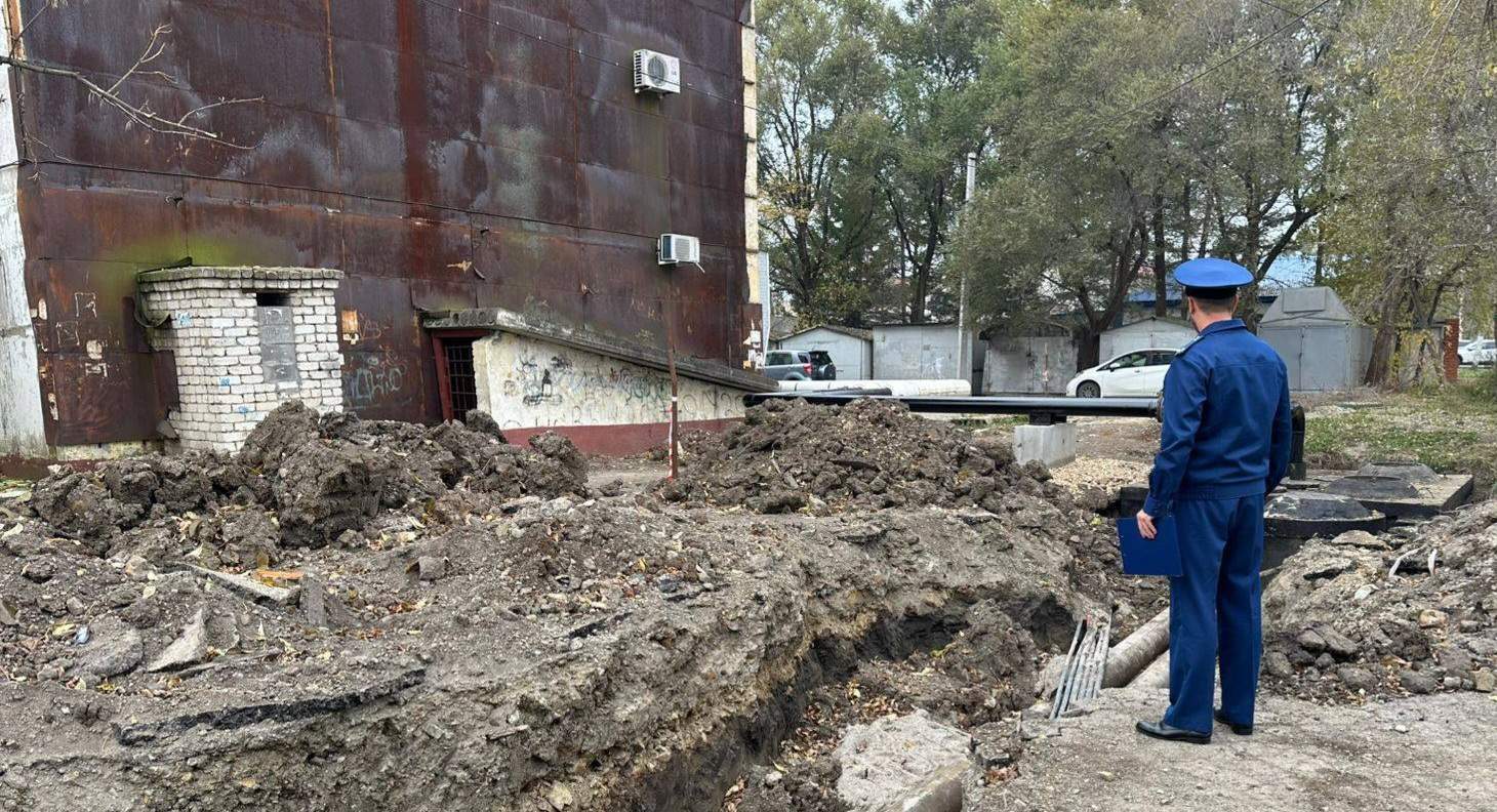 В Михайловке маленький мальчик «ушёл под землю» из-за чужой халатности 